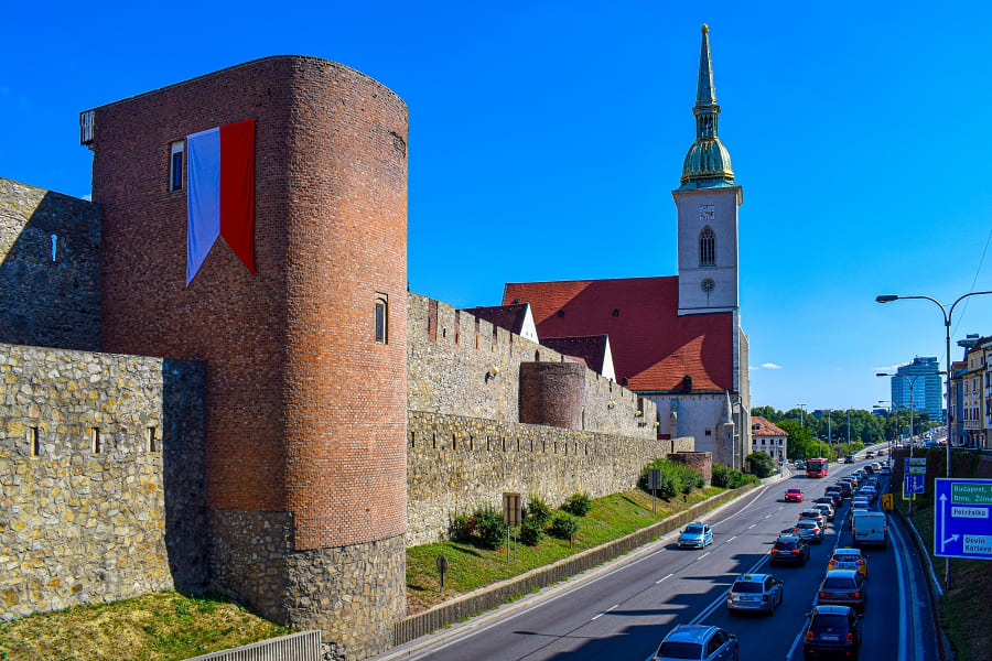 cattedrale-san-martino-bratislava-1 Bratislava in un giorno: come arrivare da Vienna e cosa vedere