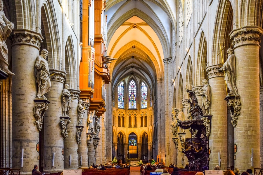 cosa-vedere-a-bruxelles-cattedrale-02 Cosa vedere a Bruxelles in due giorni: itinerario e diario di viaggio