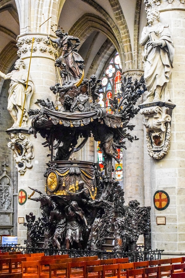 cosa-vedere-a-bruxelles-cattedrale-03 Cosa vedere a Bruxelles in due giorni: itinerario e diario di viaggio