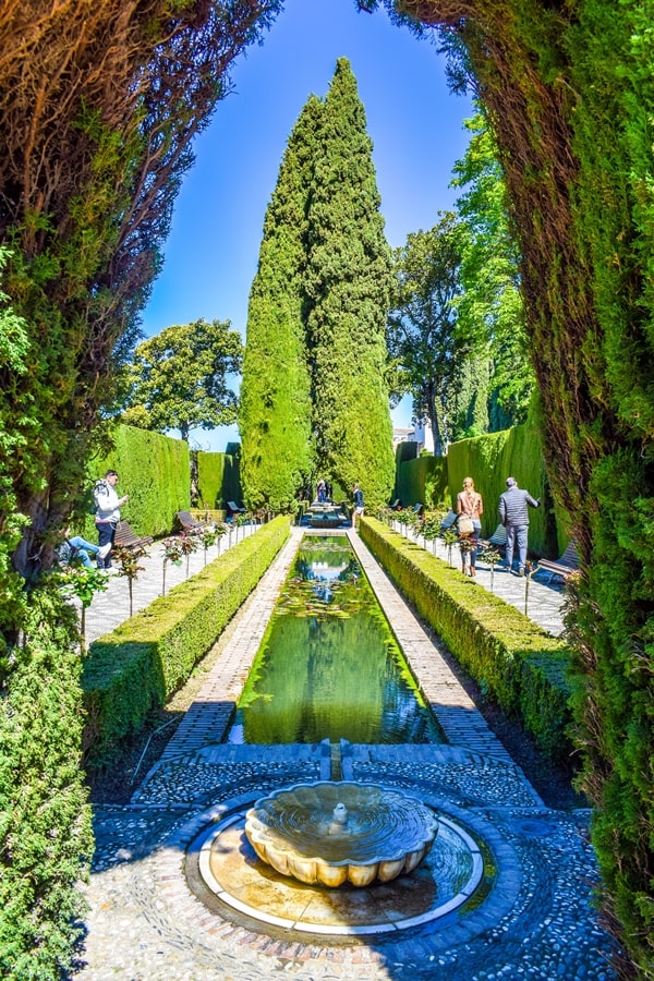 alhambra-granada-generalife-giardini-01 L'Alhambra di Granada: tutte le informazioni sulla visita e i biglietti
