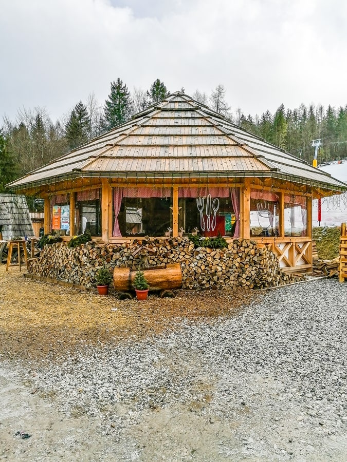 slovenia-occidentale-kranjska-gora-brunarica-kosobrin-01 Itinerario di 4 giorni in Slovenia occidentale: cosa vedere e fare