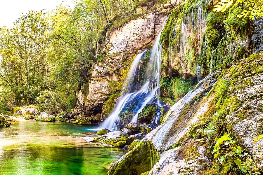 valle-isonzo-slovenia-cascata-virje Valle dell'Isonzo: cosa fare e vedere tra storia, sport e bellezze naturali