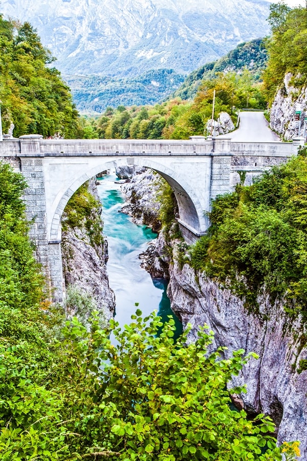 valle-isonzo-slovenia-ponte-napoleone-caporetto Valle dell'Isonzo: cosa fare e vedere tra storia, sport e bellezze naturali