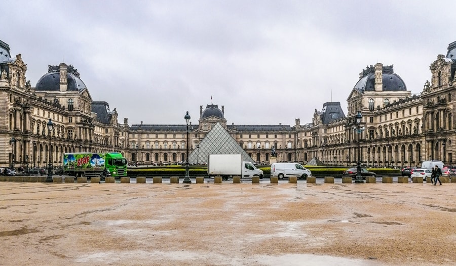 museo-louvre-parigi-01 Cosa vedere a Parigi in 3 giorni: itinerario e diario di viaggio