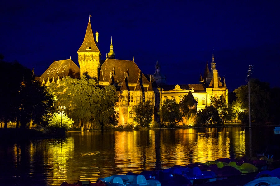 cosa-vedere-a-budapest-castello-di-vajdahunyad Budapest: cosa vedere in due giorni
