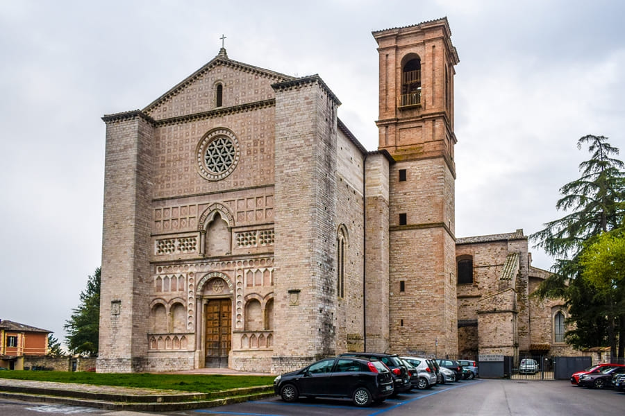 cosa-vedere-a-perugia-chiesa-san-francesco-al-prato-01 Cosa vedere a Perugia: i luoghi da non perdere
