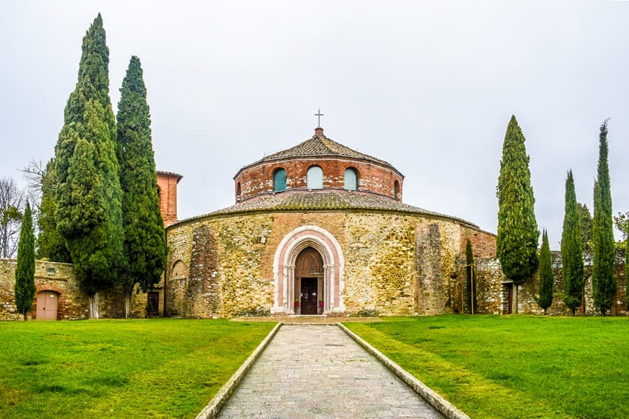 cosa-vedere-a-perugia-chiesa-san-michele-arcangelo-01 Cosa vedere a Perugia: i luoghi da non perdere